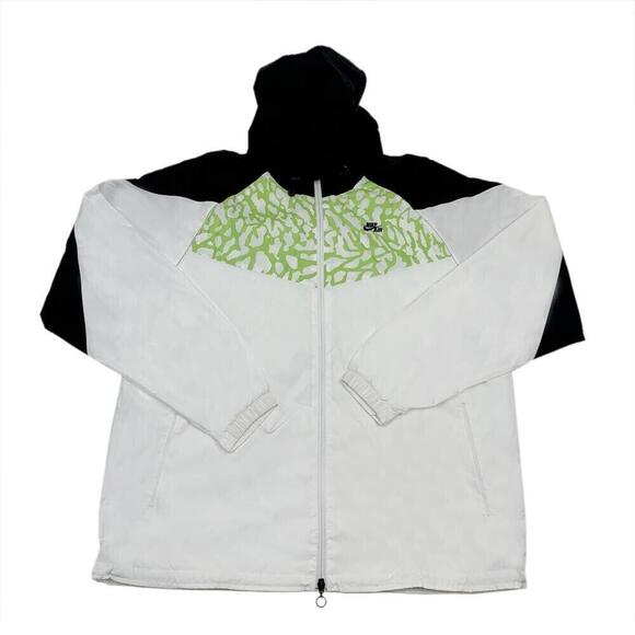 Nike Mens Active Jacket Size XL